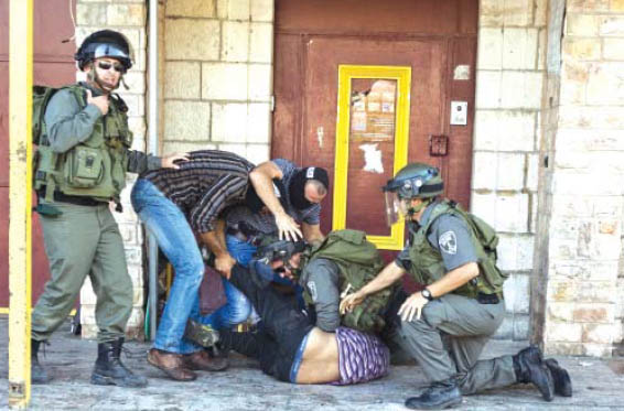 Affrontements entre des jeunes palestiniens et les forces de sécurité à Balata