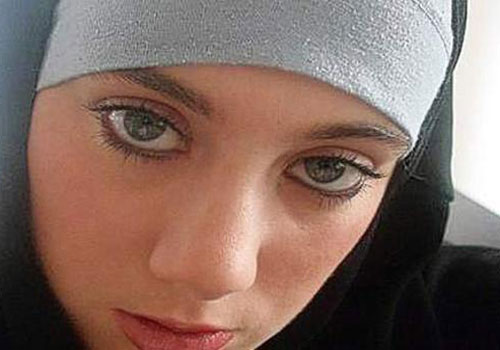 صحيفة بريطانية: "الأرملة البيضاء" تتزوج من أحد قادة "الشباب الصومالية"