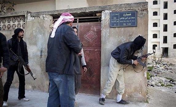  Enlèvement de ۲۰۰ kurdes syriens par l’EIIL