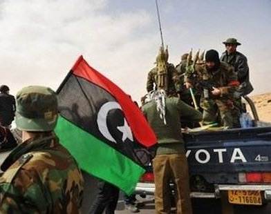 القاعدة تصف "حفتر" بالخائن وتدعو الليبيين الى محاربته