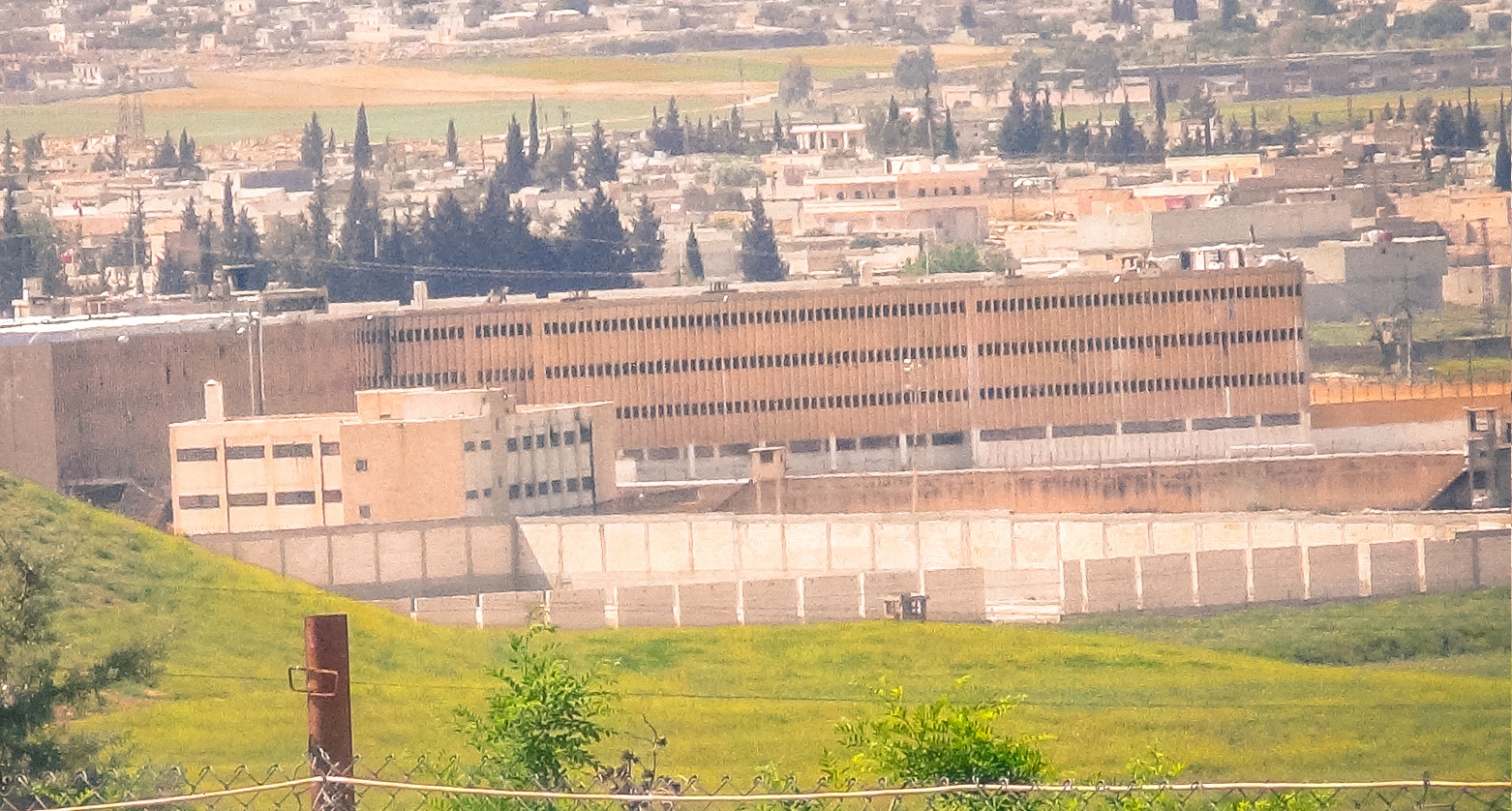  السلطات السورية تطلق 300 شخص من سجن حلب المركزي