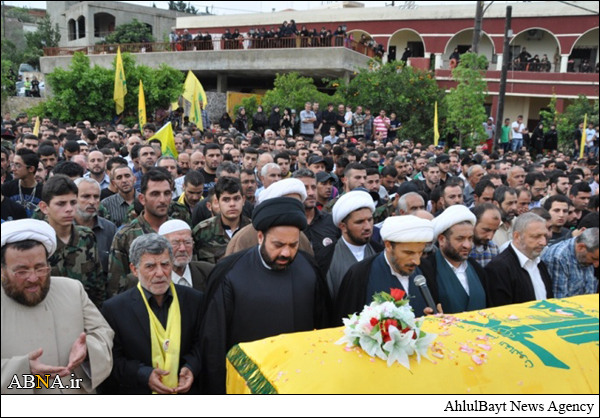 بالصور / حزب الله اللبناني يشيع الشهيدين «محمد لمع» و«أحمد جابر» اللذين استشهدا بسوريا