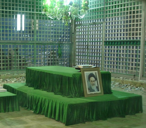 “Ejército Iraní Renueva su Lealtad y Compromiso con la Línea del Imam Jomeini”