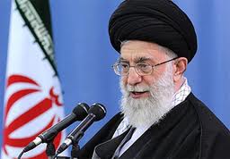  آية الله خامنئي يدعو لتنشيط الحركة العلمية في البلاد