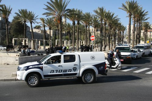 اسرائيل تبحث عن ثلاثة مستوطنين فقدوا، وداعش يتبنى الاختطاف