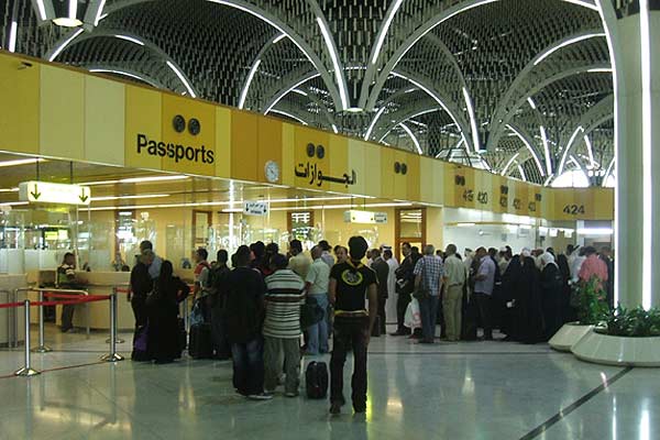 منع دخول 69 مصريا الى بغداد واعادتهم لبلادهم 
