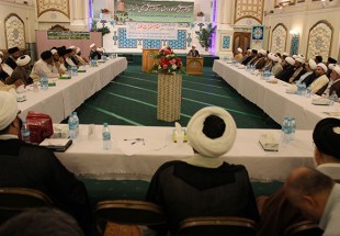 Deviation of Islam is Muslims' main setback in West