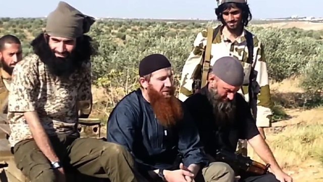Dutch intelligence gives Turkey names of 100 men headed for Syria to join militants