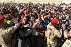 Irakkrise: ISIS-Terroristen greifen Gefängnis an/Kurden verlangen Anerkennung ihrer Gebiete/UNO zieht Personal ab 