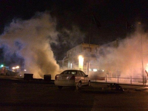 قمع تظاهرات في البحرین احتجاجا على احتجاز جثمان العبار واحتراق جزء من مأتم الحسين