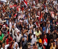 مصر ميں سابق صدر کے حاميوں پر پوليس کي فائرنگ