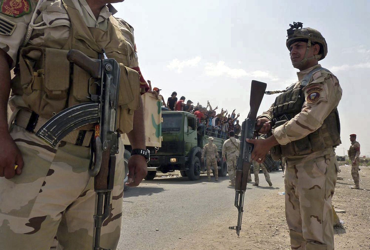 “Las FFAA de Irak han repelido una ofensiva de los terroristas de EIIL en la ciudad de Baiji” 