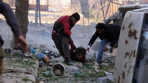 اشتباكات عنيفة بين داعش والمجموعات المسلحة في البوكمال والاخيرة تسيطر على المدينة