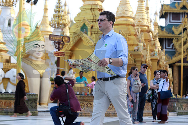 ကမာၻလွည့္ခရီးသြားမ်ား ပိုမိုဝင္ေရာက္လာေစရန္ e-Visa စနစ္ကို ၾသဂုတ္လတြင္ စမ္းသပ္အသံုးျပဳမည္ 