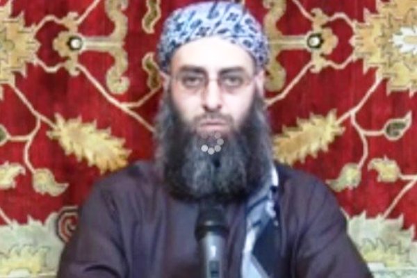 الإرهابي «أحمد الأسير» يظهر في شريط فيديو ويهاجم السعودية !
