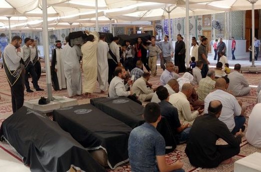 30 die in attacks on Shia center in Iraq 