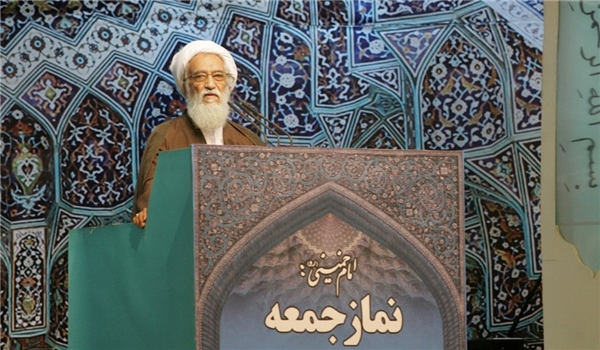 Iran's Senior Cleric: ISIL Serious Threat to Global Peace
