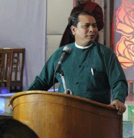 ႏိုင္ငံေရး လွည့္ကြက္ထဲတြင္ အစၥလာမ္ ဘာသာ၀င္မ်ား စေတးခံျဖစ္ေနရေၾကာင္း ခလီဖႊဟ္ ဦးသိန္း၀င္းေအာင္ေျပာ