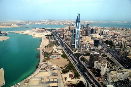 Damenstrand in Bahrain eröffnet