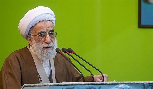 Tehran's Friday Prayers Leader Slams Int'l Bodies' Silence on Massacre of Muslims in Palestine, Iraq