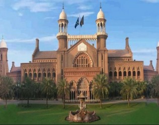 Pakistani Shia high court judges receive death threats 