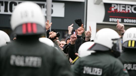 Salafisten stören Protestkundgebungen im Land