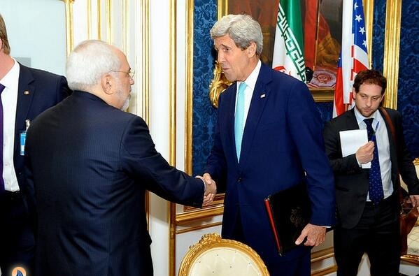ایران کے ساتھ سمجھوتے کا حل ناممکن نہیں ہے: جان کیری