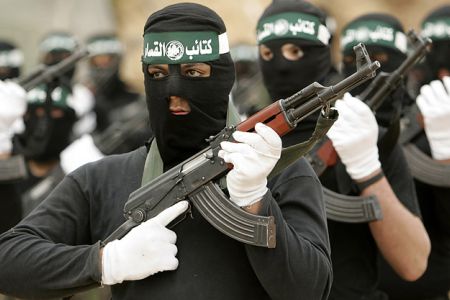 Hamas:“Preparamos una generación de guerreros que se aferran a la muerte como el enemigo se aferra a la vida”