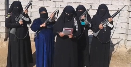 “داعشيات” يسلبن النساء أموالهن ومقتنياتهن الثمينة في نقاط التفتيش بدیالی