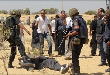 الجيش المصري يقتل 14 مسلحا باشتباكات في سيناء