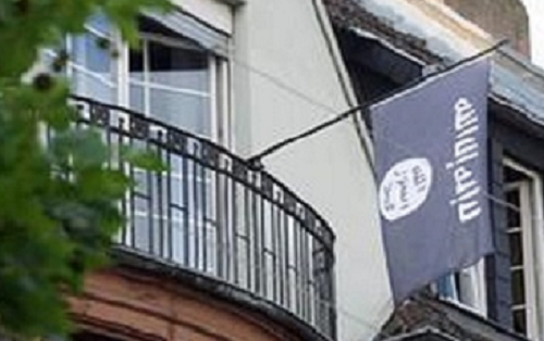 Terroristen in Sarbrücken hängen ISIL-Flagge auf