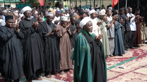 Thousands of Shia Muslims performed Eid Prayer in Zaria / Pics