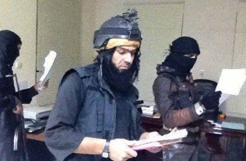انبیاء کے مزاروں کے انہدام کے بعد داعش کے ہاتھوں قرآن کریم کی بے احترامی