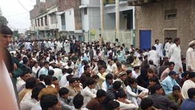  پاراچنار، احتجاجی دھرنے اور مظاہرے 8ویں روز بھی جاری، آج عمائدین اور کمشنر کے مابین اہم فیصلے متوقع