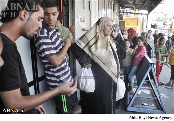 In Photos: Bread Shortage in Gaza