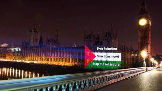  En solidarité avec Gaza, ils affichent le drapeau Palestinien sur la façade du parlement britannique