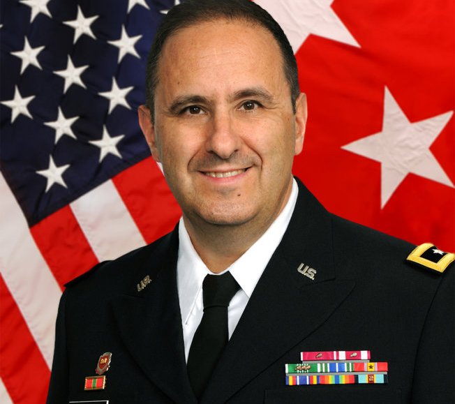  Afghan soldier kills US general, wounds about 15