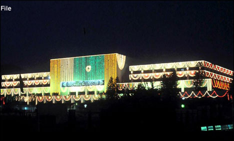 یوم آزادی کی تقریب13 اگست کی رات 10 بجے پارلیمنٹ ہاؤس میں ہوگی