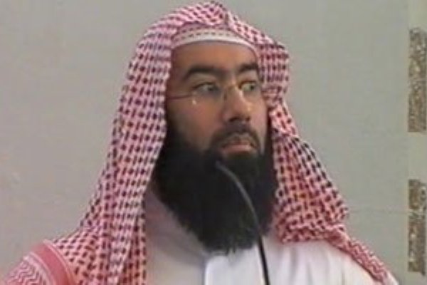 الكويت يسحب الجنسية من الداعية السلفي «نبيل العوضي»