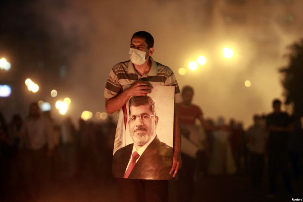 تحریر اسکوائر پر فورسز نے سیکڑوں افراد کو قتل کیا،ہیومین رائٹس