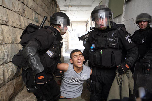 حملة اعتقالات واسعة في القدس المحتلة تطال 60 فلسطينيا