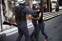 بحرین میں مظاہرین کے خلاف جارحانہ کارروائیاں جاری