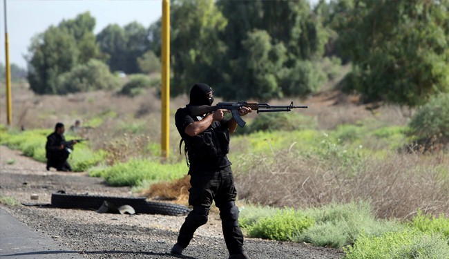  Iraqi Sunnis take up arms against ISIL radicals