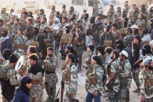 الطيران الحربي السوري يقتل أكثر من 30 من عناصر تنظيم "داعش" الإرهابي في قصف جوي بمحافظة الرقة