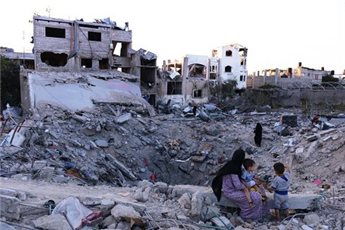 3 Palestinians killed, Thousands flee in fresh Israeli airstrikes on Gaza City