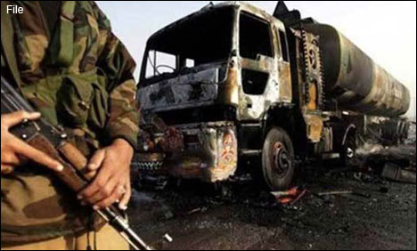 خیبر ایجنسی: شدت پسندوں کا نیٹو کے آئل ٹینکر پر حملہ