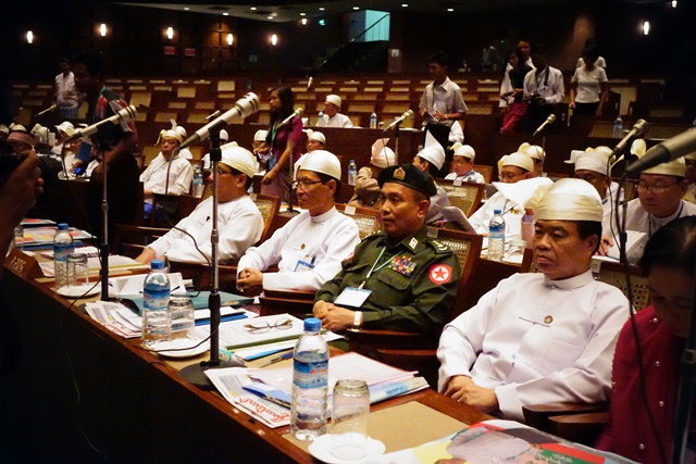 ေမာ္ေတာ္ယာဥ္ ဥပေဒၾကမ္း ရန္ကုန္လႊတ္ေတာ္တြင္ ေဆြးေႏြး