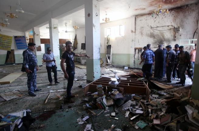  Suicide bomber attacks Shiite worshippers in Baghdad, kills 12 
