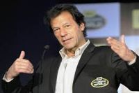 وزیر اعظم کے استعفیٰ کے مطالبے سے پیچھے نہیں ہٹیں گے: عمران خان