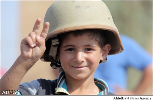 Irak ordusunun girişiyle Amirli halkının sevinç gösterisi / Foto 